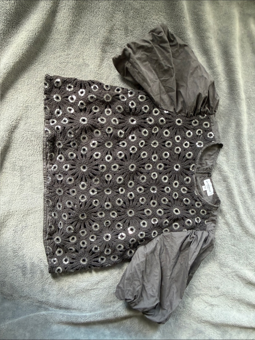 Eyelet Crochet Puff-Sleeve Blouse - Gray